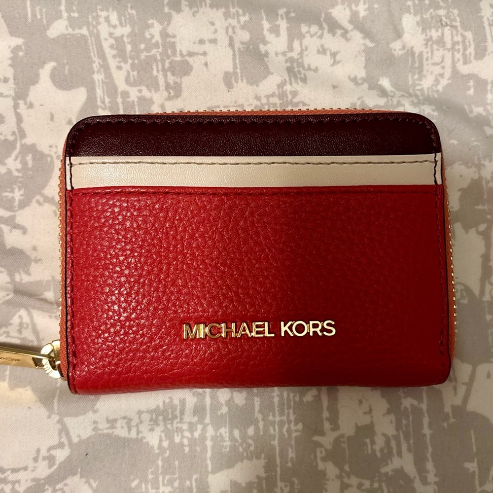 Michael Kors Jet Set Zip Around Wallet